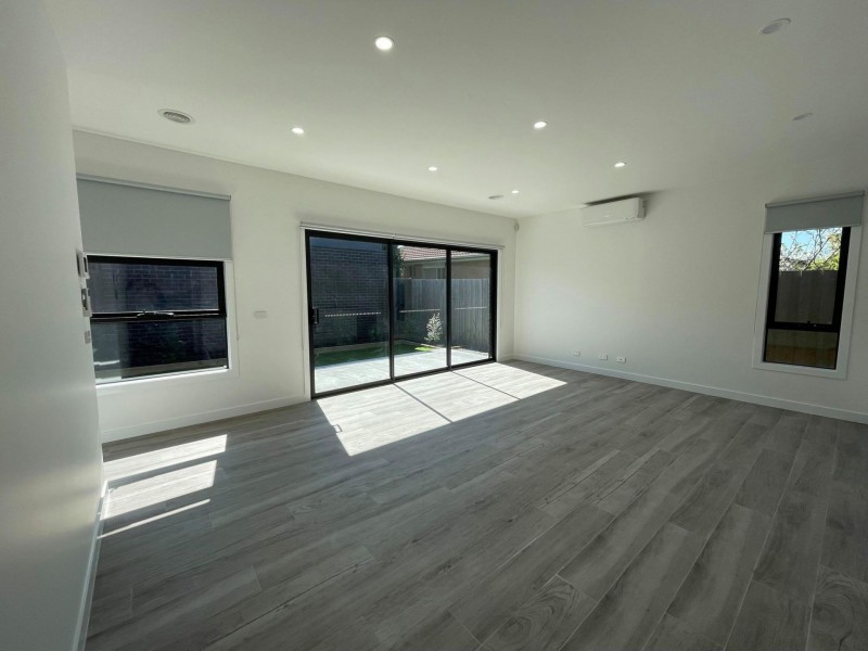 2/6 Birch Avenue, Tullamarine VIC 3043