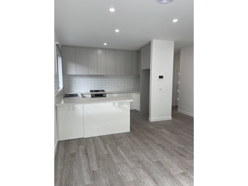 3/6 Birch Avenue, Tullamarine VIC 3043