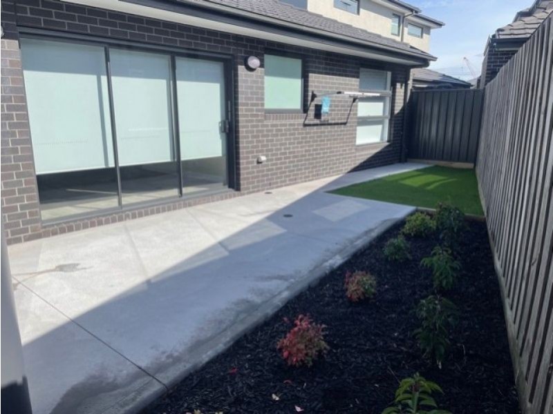 3/6 Birch Avenue, Tullamarine VIC 3043