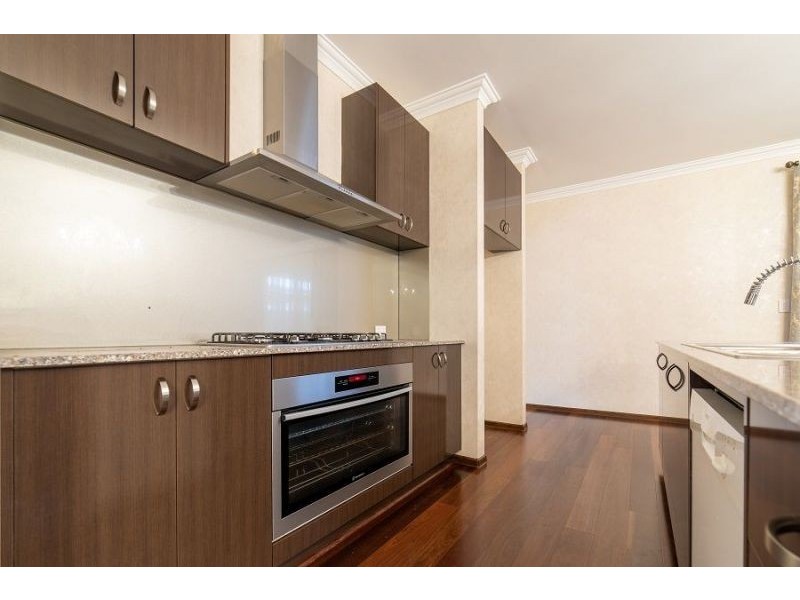 6 Ontario Grove, Success WA 6164