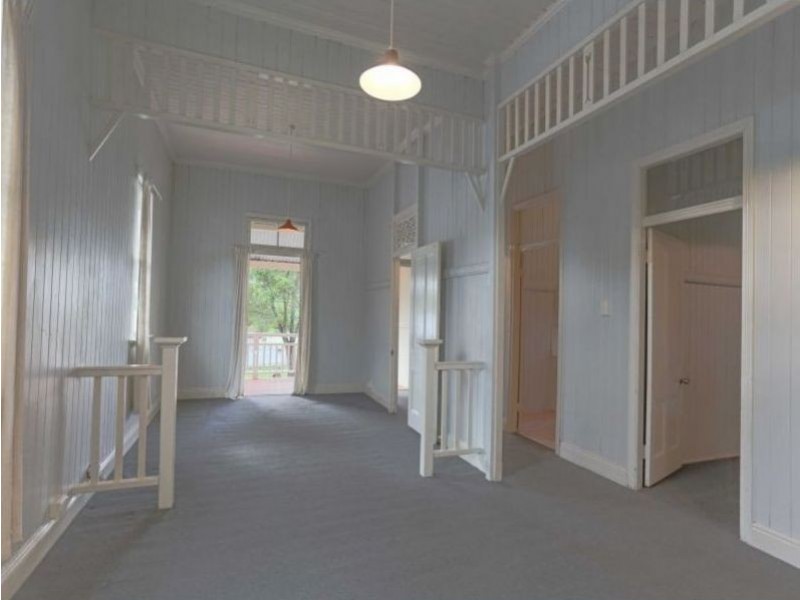 10 Ashbolt St, Wooloowin QLD 4030