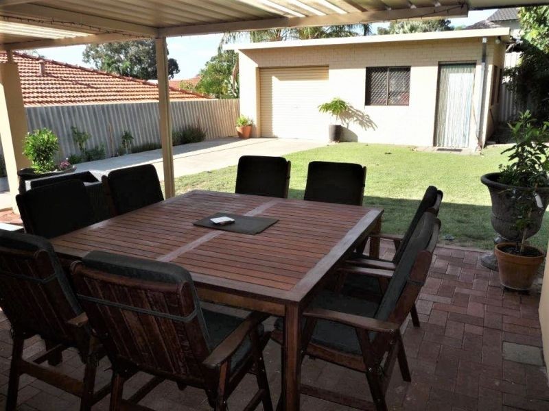 9 Carbridge Way, Duncraig WA 6023