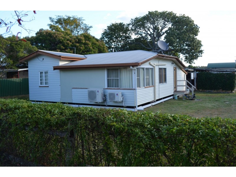 31 Kelman St, Taroom QLD 4420