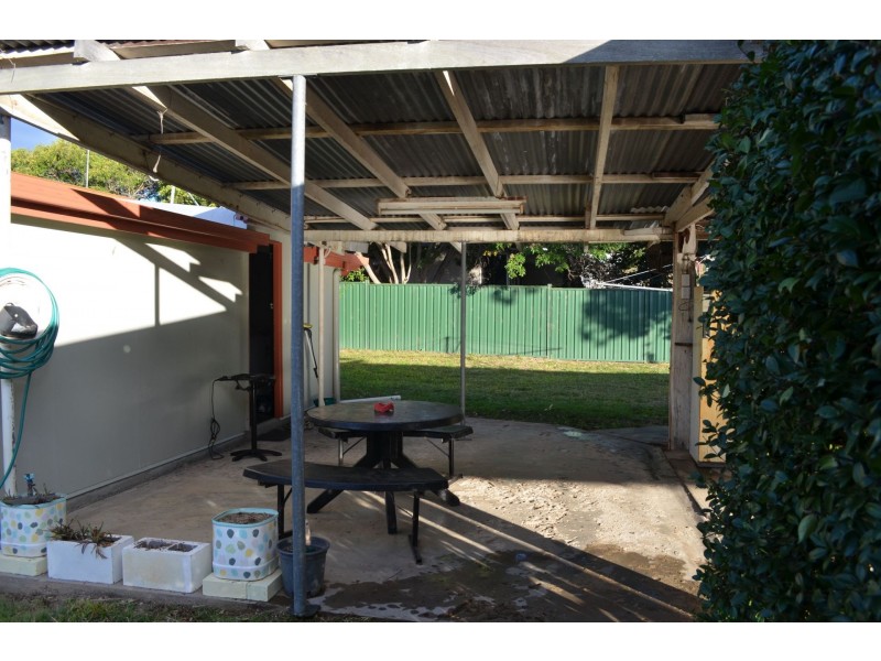 31 Kelman St, Taroom QLD 4420