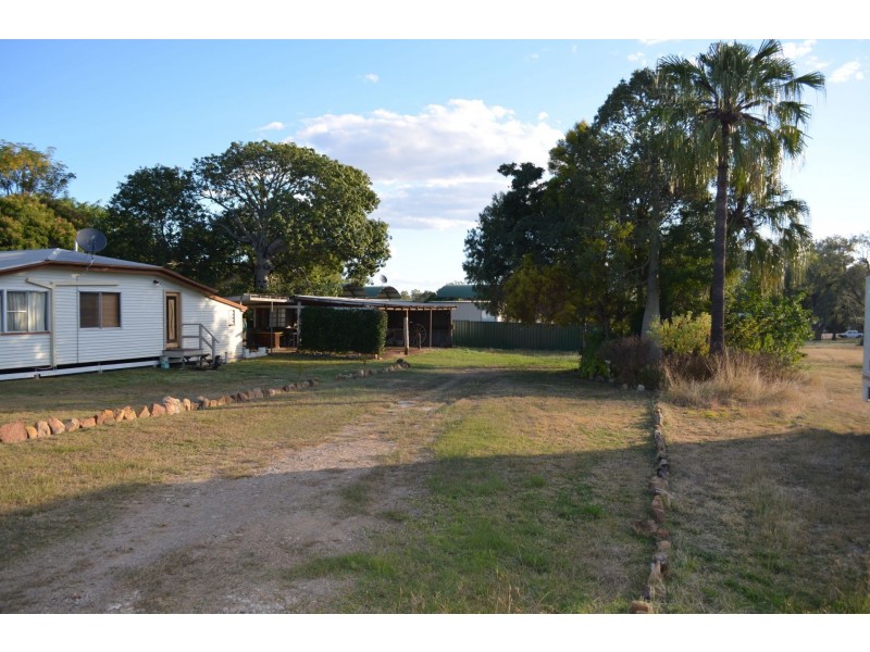 31 Kelman St, Taroom QLD 4420