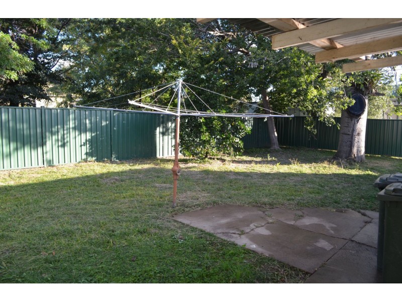 31 Kelman St, Taroom QLD 4420