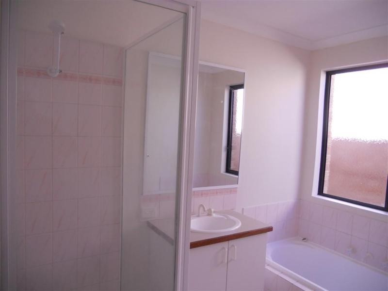 3/18-20  The Crescent, Redcliffe WA 6104