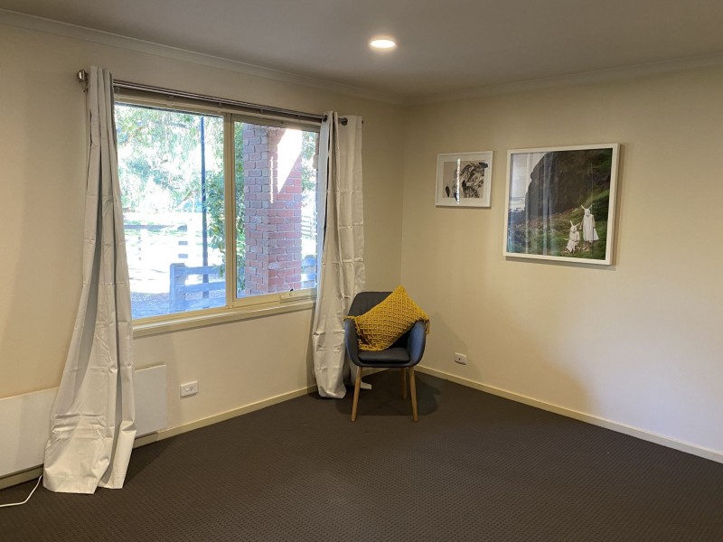 12 Cuffe Walk, Kensington VIC 3031