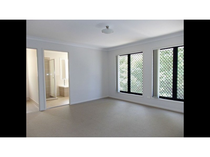 941 Moggill Road, Kenmore QLD 4069