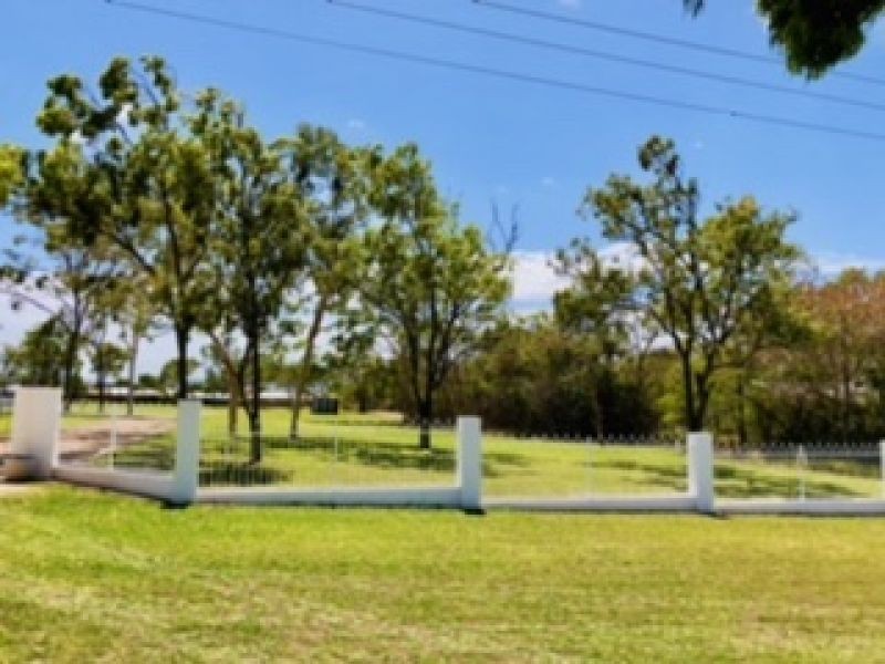 Mount Louisa QLD 4814