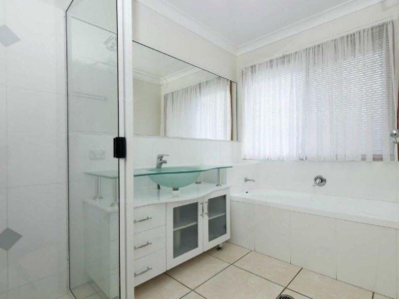 1/12A Rama Court, Kearneys Spring QLD 4350