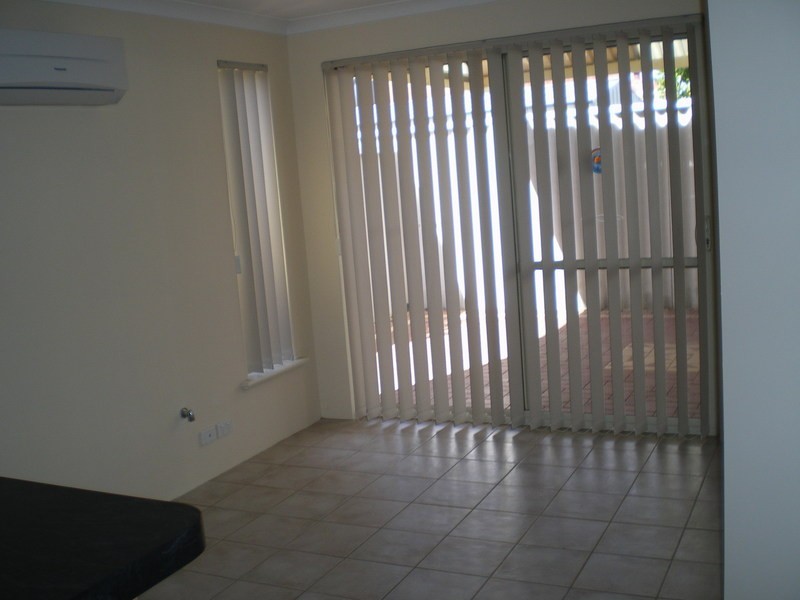 Villa 4/23 Royal Palm Drive, Warnbro WA 6169