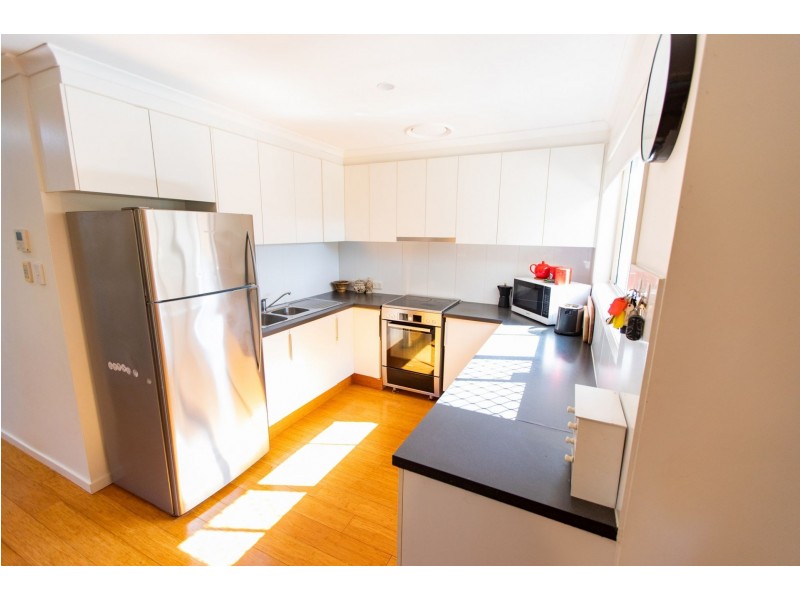 2/17 Paramount Place, Oxenford QLD 4210