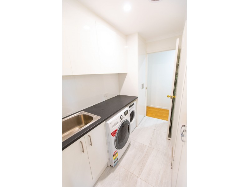 2/17 Paramount Place, Oxenford QLD 4210