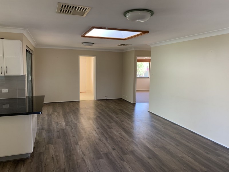 4 Dewis place, Bull Creek WA 6149