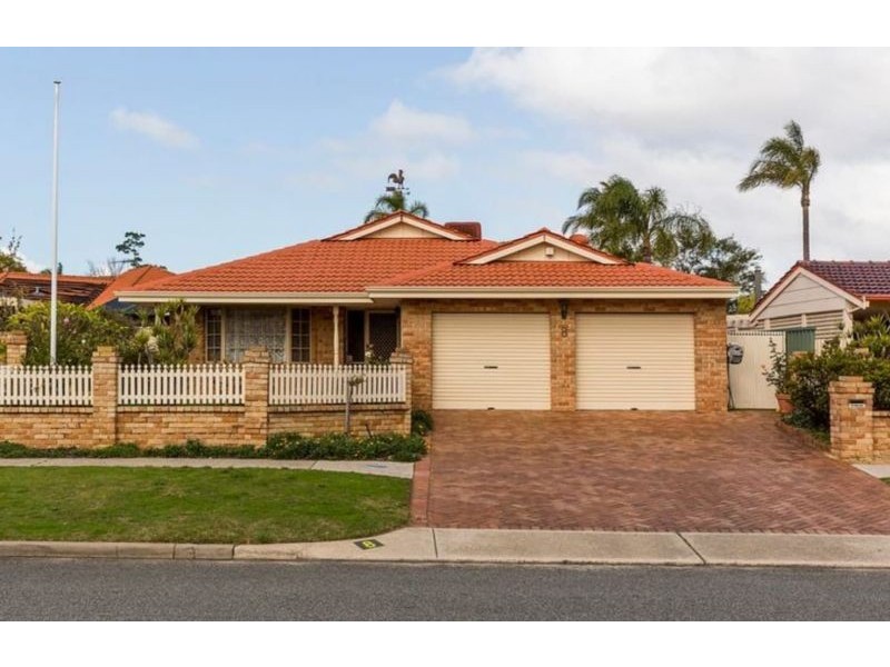 8 Ten Seldam Circle, Winthrop WA 6150