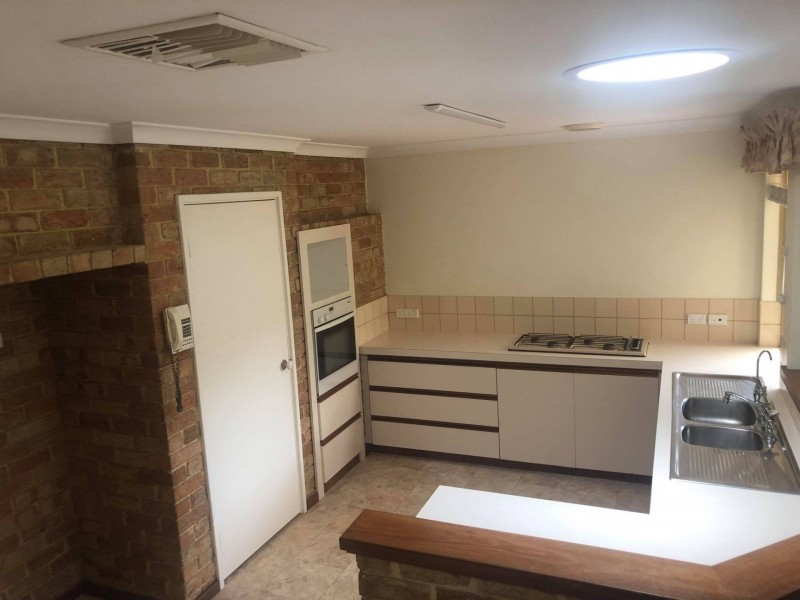 8 Ten Seldam Circle, Winthrop WA 6150