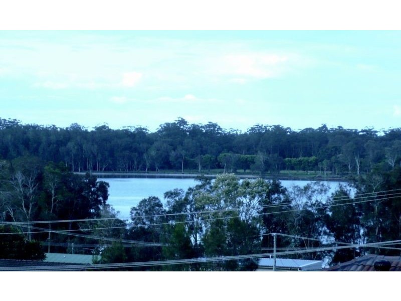 7 ILLAWARRA CR, Coomba Park NSW 2428