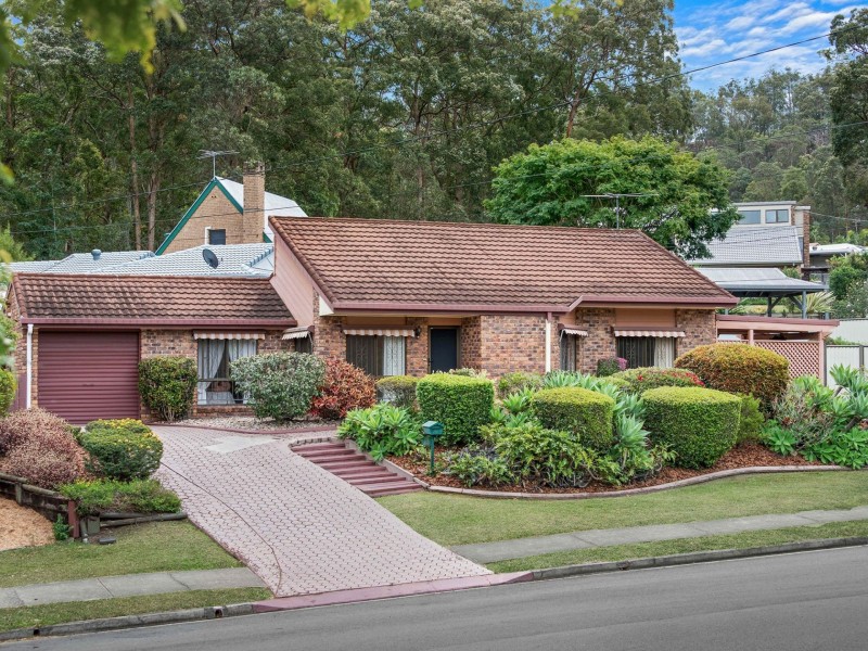 23 Bel-Air Court, Ferny Hills QLD 4055