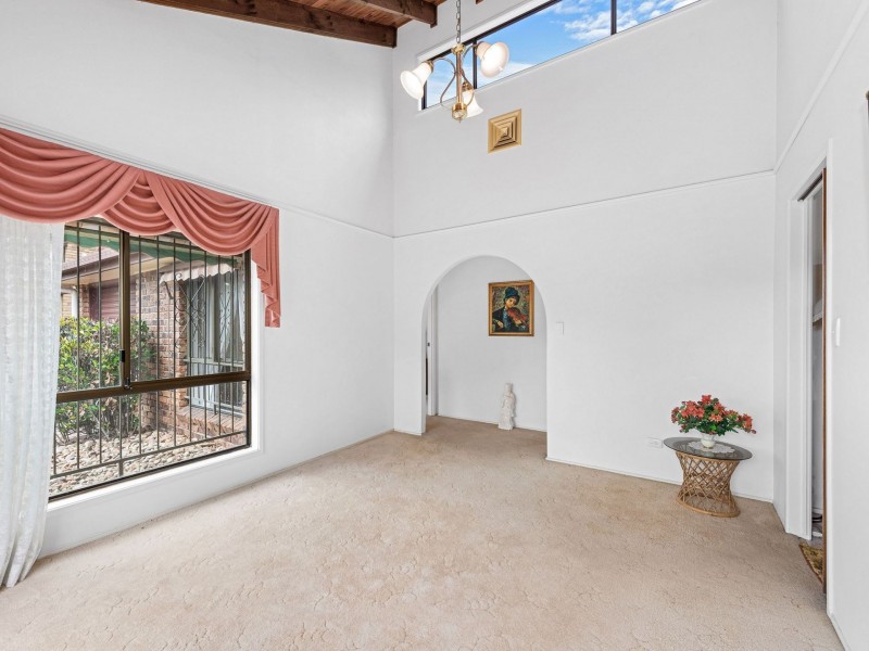 23 Bel-Air Court, Ferny Hills QLD 4055