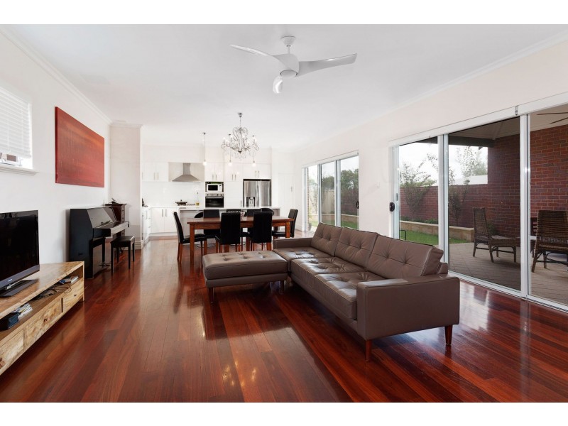 19 Balmoral Street, East Victoria Park WA 6101