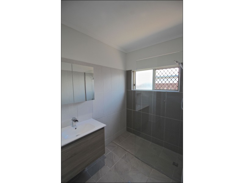 22 Mercurio St, White Rock QLD 4868