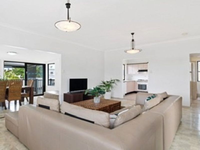 7 Taylor Avenue, Golden Beach QLD 4551