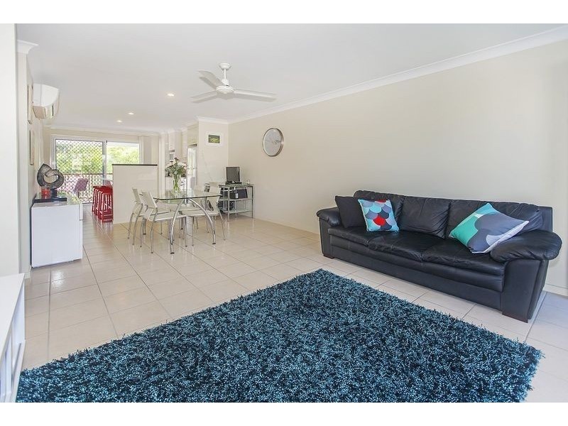 15 Periwinkle lane, Springfield Lakes QLD 4300