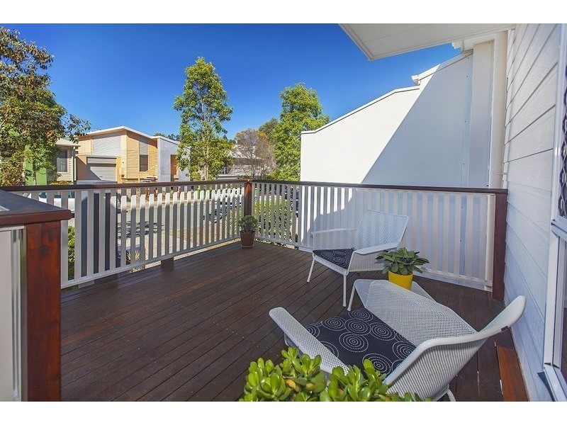 15 Periwinkle lane, Springfield Lakes QLD 4300