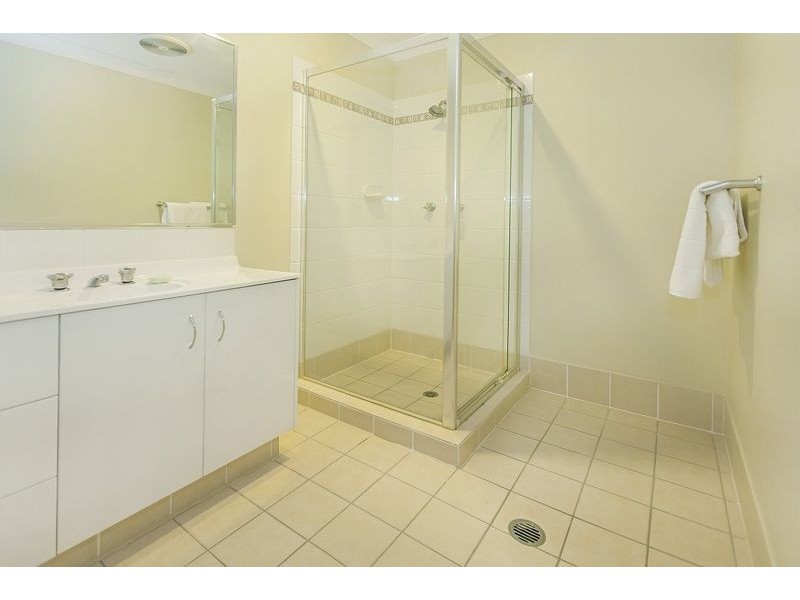 15 Periwinkle lane, Springfield Lakes QLD 4300