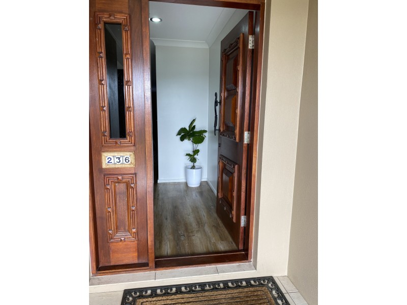 236 Mills, Avenue, Moranbah QLD 4744