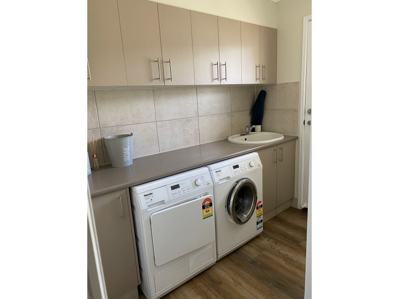 236 Mills, Avenue, Moranbah QLD 4744