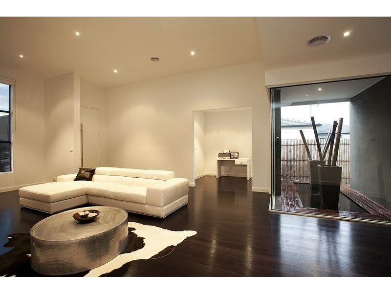 8A San Sebastian Drive, Point Cook VIC 3030