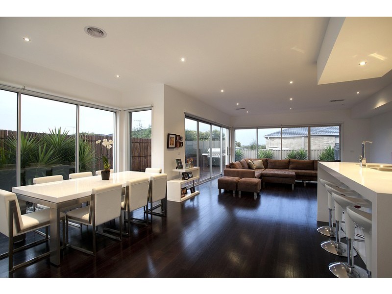 8A San Sebastian Drive, Point Cook VIC 3030