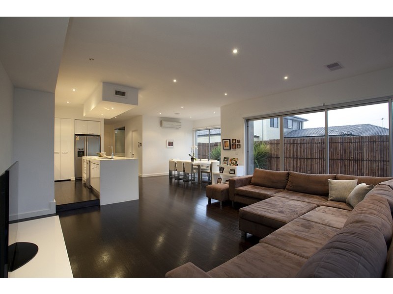 8A San Sebastian Drive, Point Cook VIC 3030