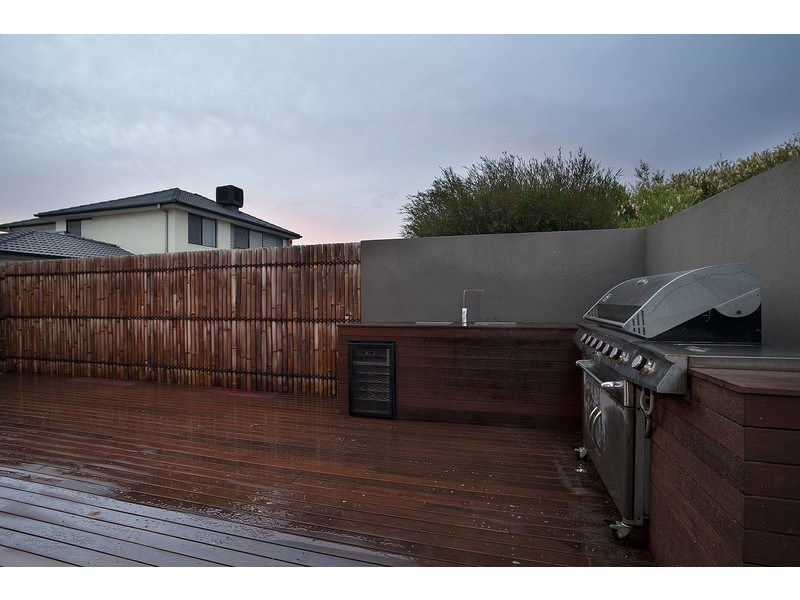 8A San Sebastian Drive, Point Cook VIC 3030