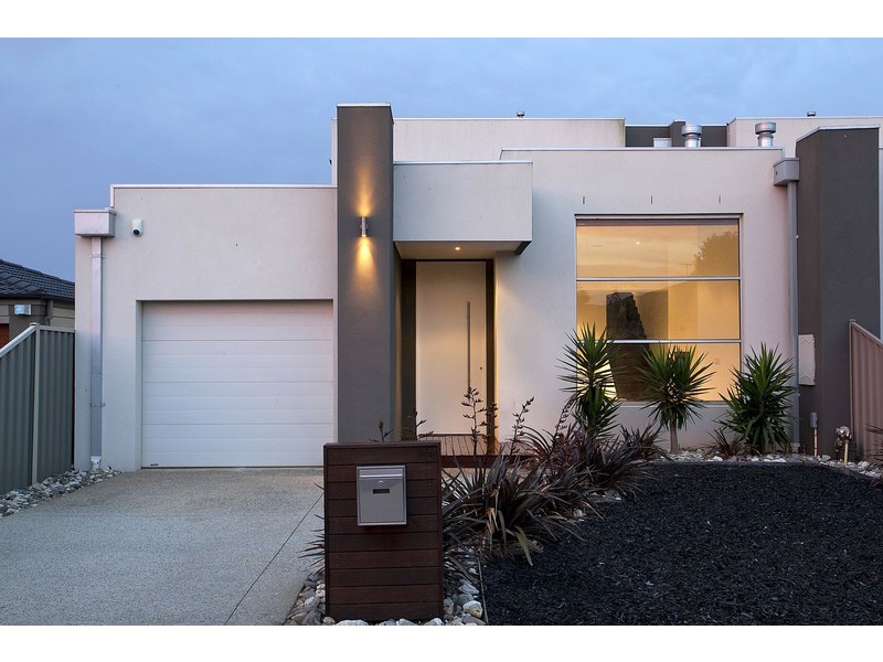 8A San Sebastian Drive, Point Cook VIC 3030