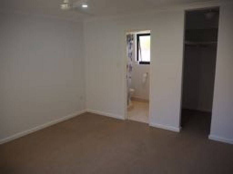 3/3 Henry St, Midland WA 6056