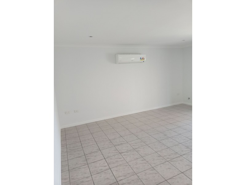 3/3 Henry St, Midland WA 6056
