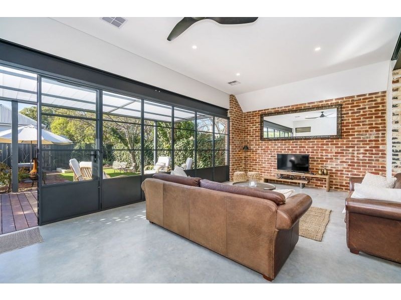 122 Townshend Rd, Subiaco WA 6008