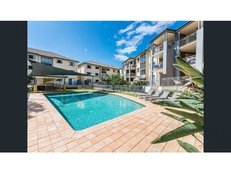 76/300 Sir Fred Schonell Drive, St Lucia QLD 4067