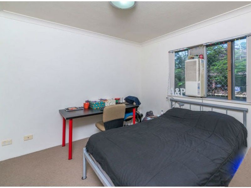 76/300 Sir Fred Schonell Drive, St Lucia QLD 4067