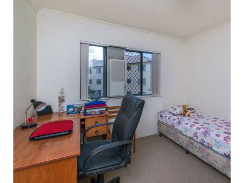 76/300 Sir Fred Schonell Drive, St Lucia QLD 4067