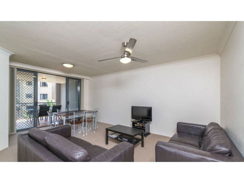 76/300 Sir Fred Schonell Drive, St Lucia QLD 4067
