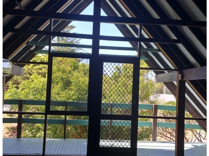 24 Hilda Road, Waikiki WA 6169