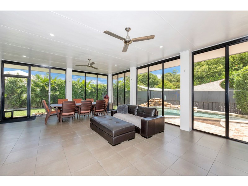 1 Lockyer Place, Mount Louisa QLD 4814