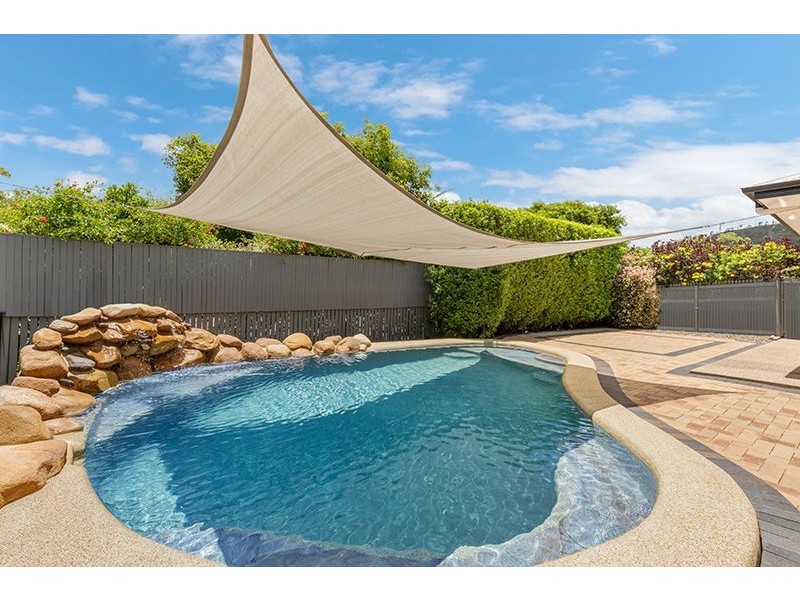 1 Lockyer Place, Mount Louisa QLD 4814