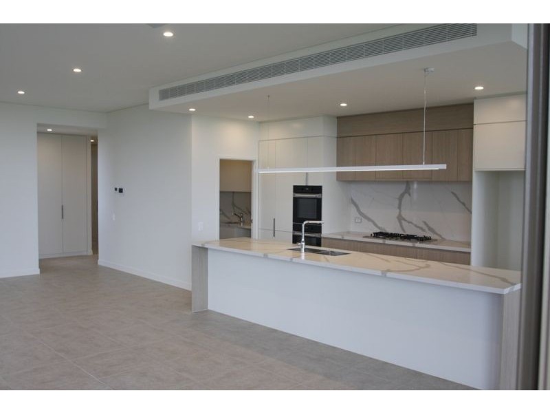 20806/61 Leger Way, Ascot QLD 4007