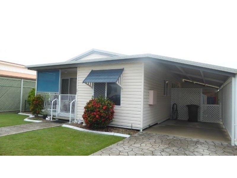7 Bay Drive, Pialba QLD 4655
