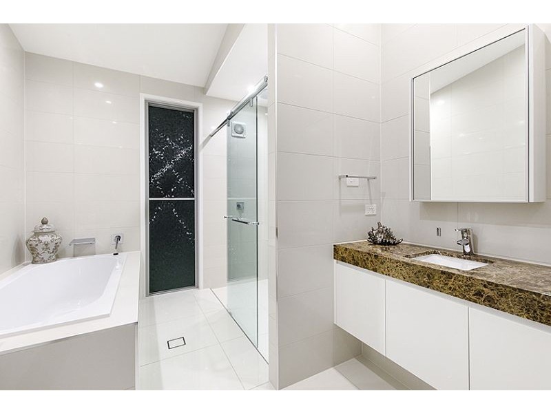 9 Aspera Place, Noosaville QLD 4566